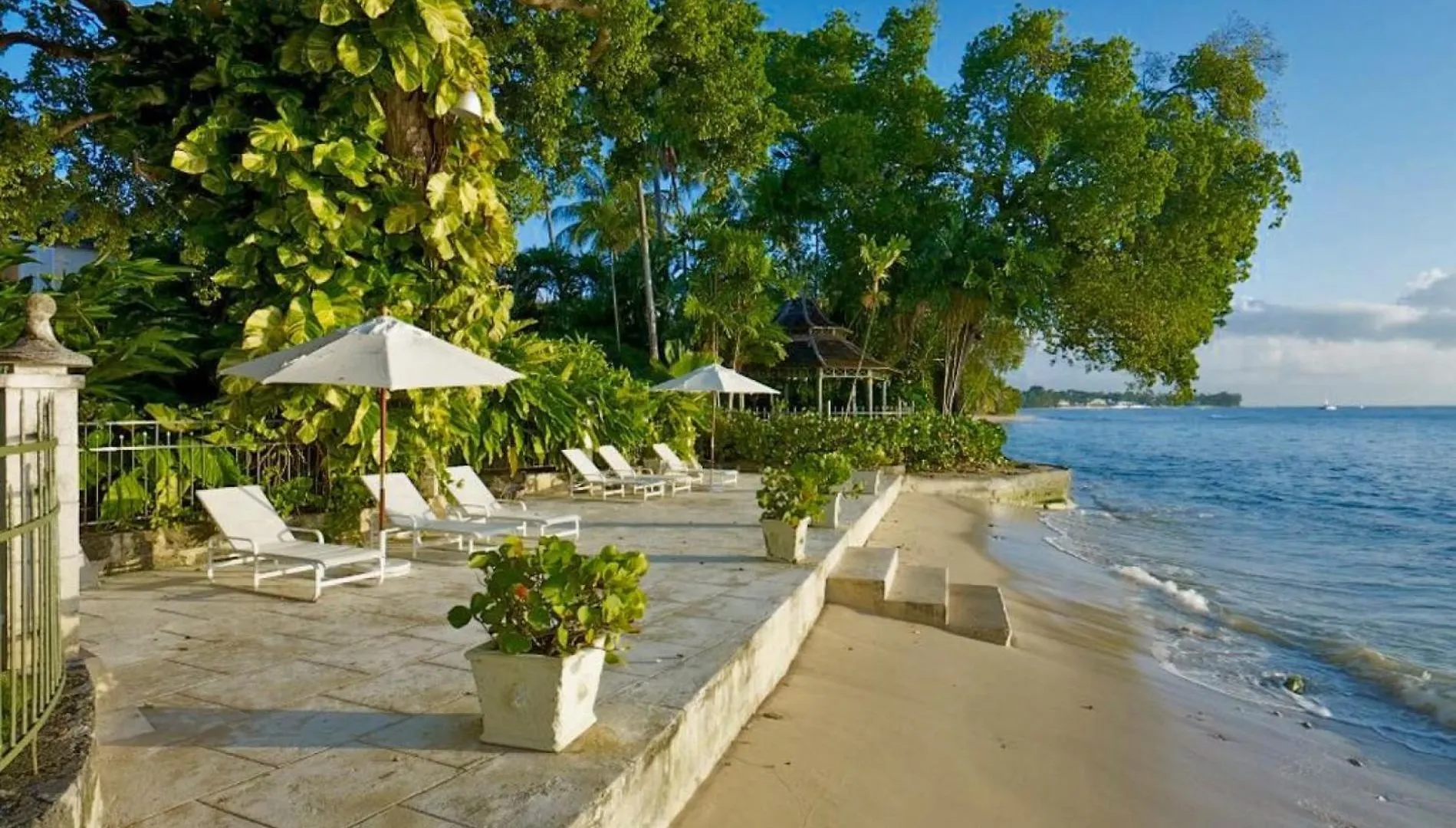 Exquisite Villa Which In Crescent-Shaped Shoreline Saint James